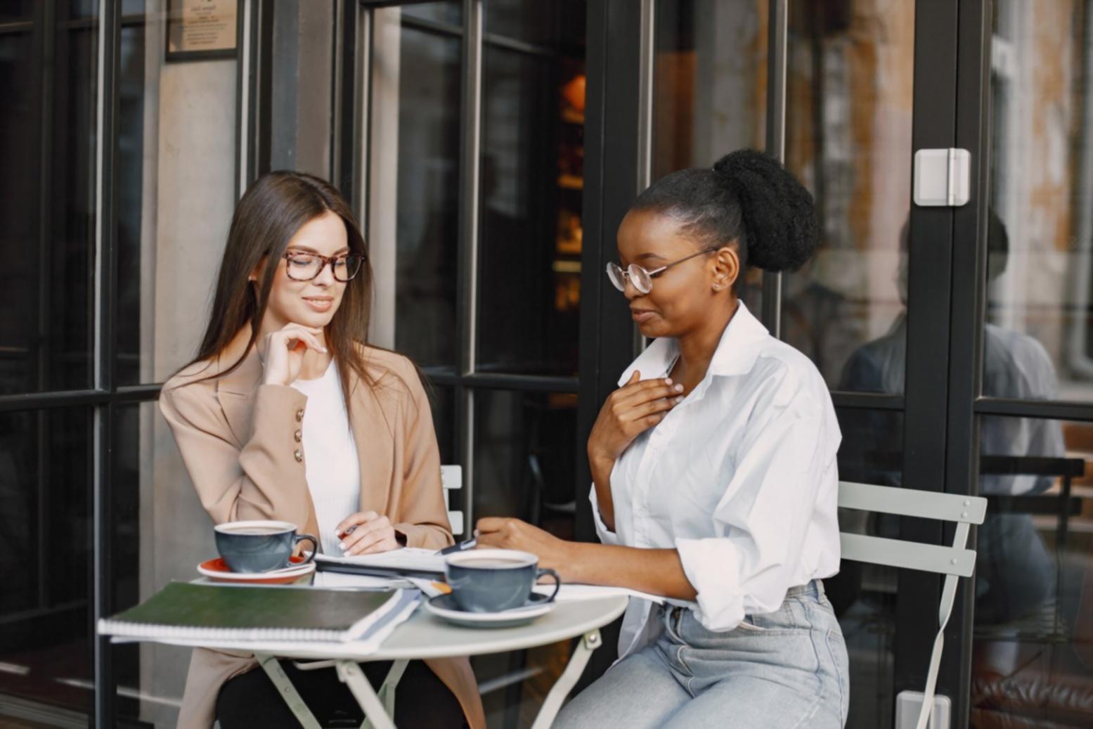 Professional investor meeting and pitch presentation environment